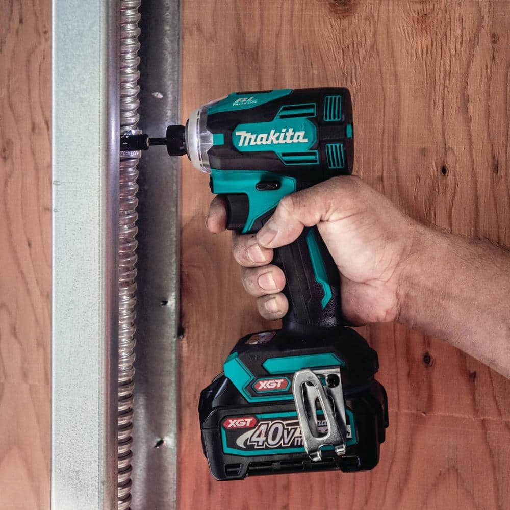 Makita 40V Max XGT Brushless Cordless 2-Pc. Combo Kit (Hammer Driver-Drill/Impact Driver) 2.5Ah GT200D