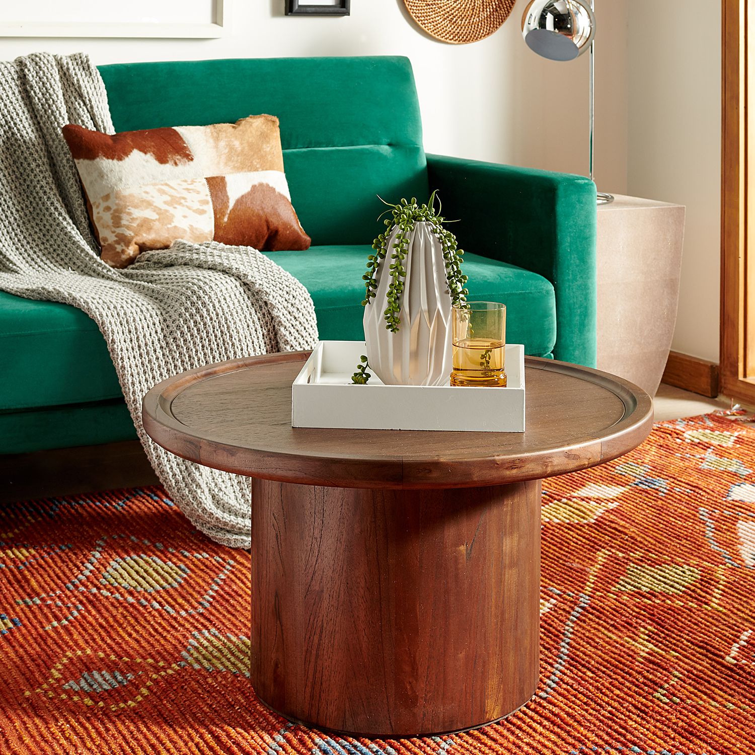 Safavieh Devin Round Pedestal Coffee Table