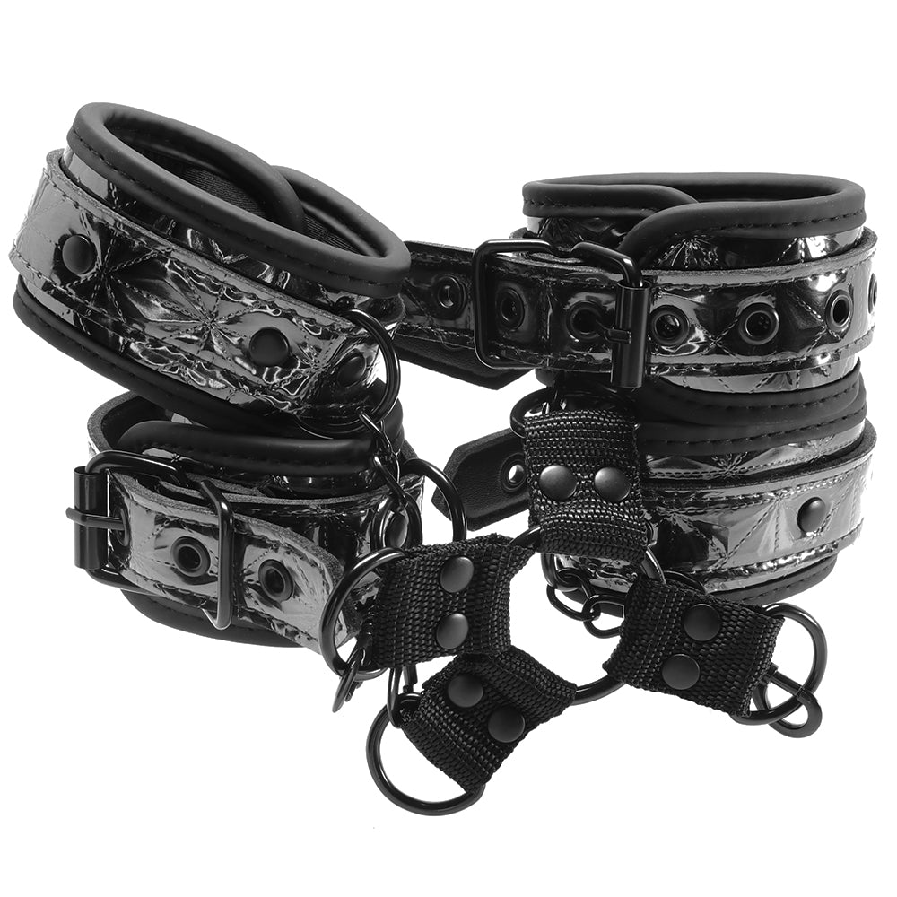 Diamond Deluxe Hogtie in Black