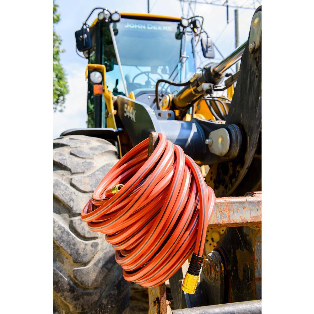 WATERWORKS ContractorFarm 34 in. x 100 ft. Heavy Duty Contractor Water Hose CWWCFT34100