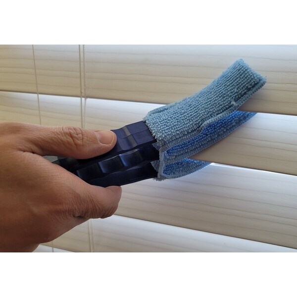 Window Blind Cleaner Duster Brush with Washable 3 Finger Microfiber Sleeve， Shutter Cleaning Tool