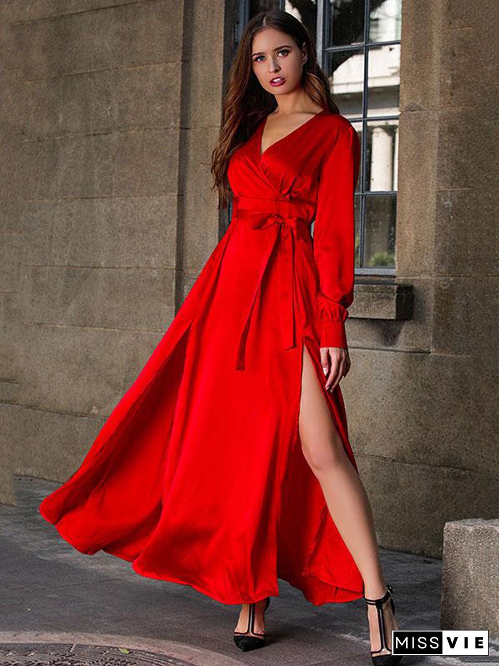 Red Sashes Deep V-neck  Flowy Banquet Party Maxi Dress