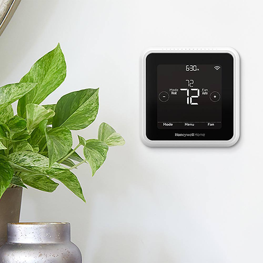 Honeywell Home T5 7-Day Smart Wi-Fi Programmable Thermostat with Geofence Technology RTH8800WF2022