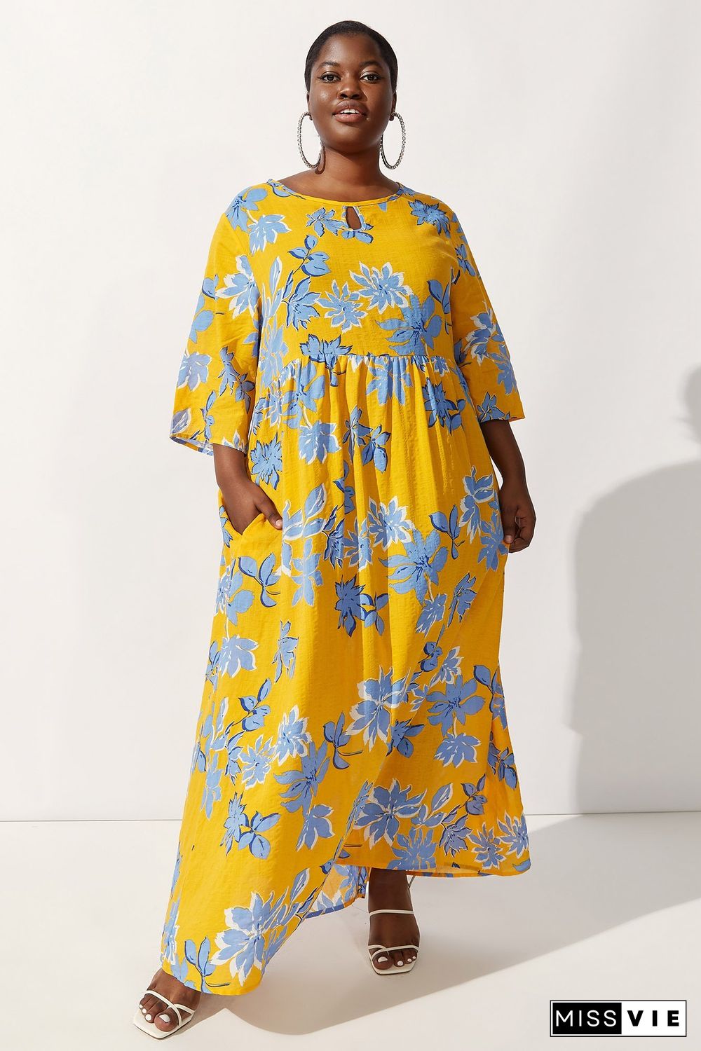 Round-neck Floral-print Maxi Dress P14444