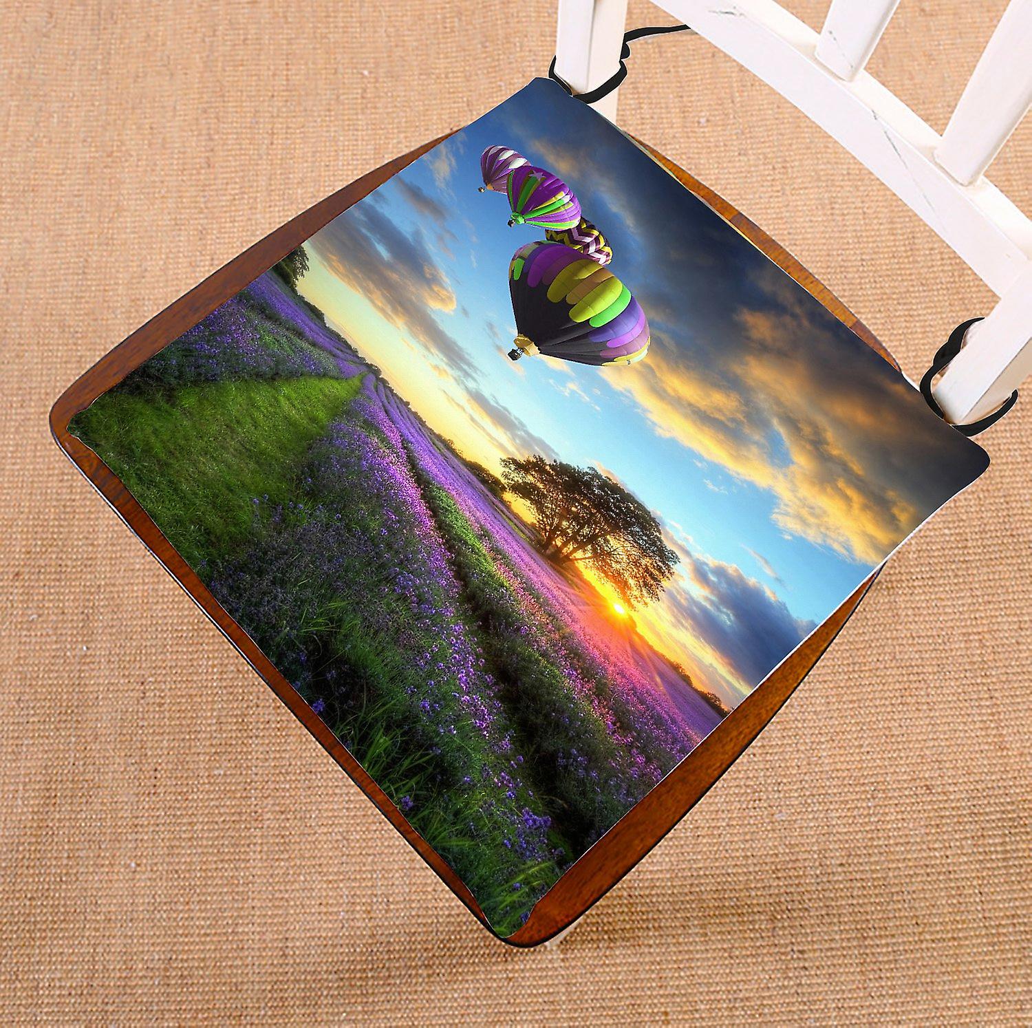 Country Farmhouse Chair Pad， Lonely Tree In A Lavender Flowers Field At Beautiful Sunset Air Balloons， Seat Chair Cushion Floor Cushion 40x40 Cm