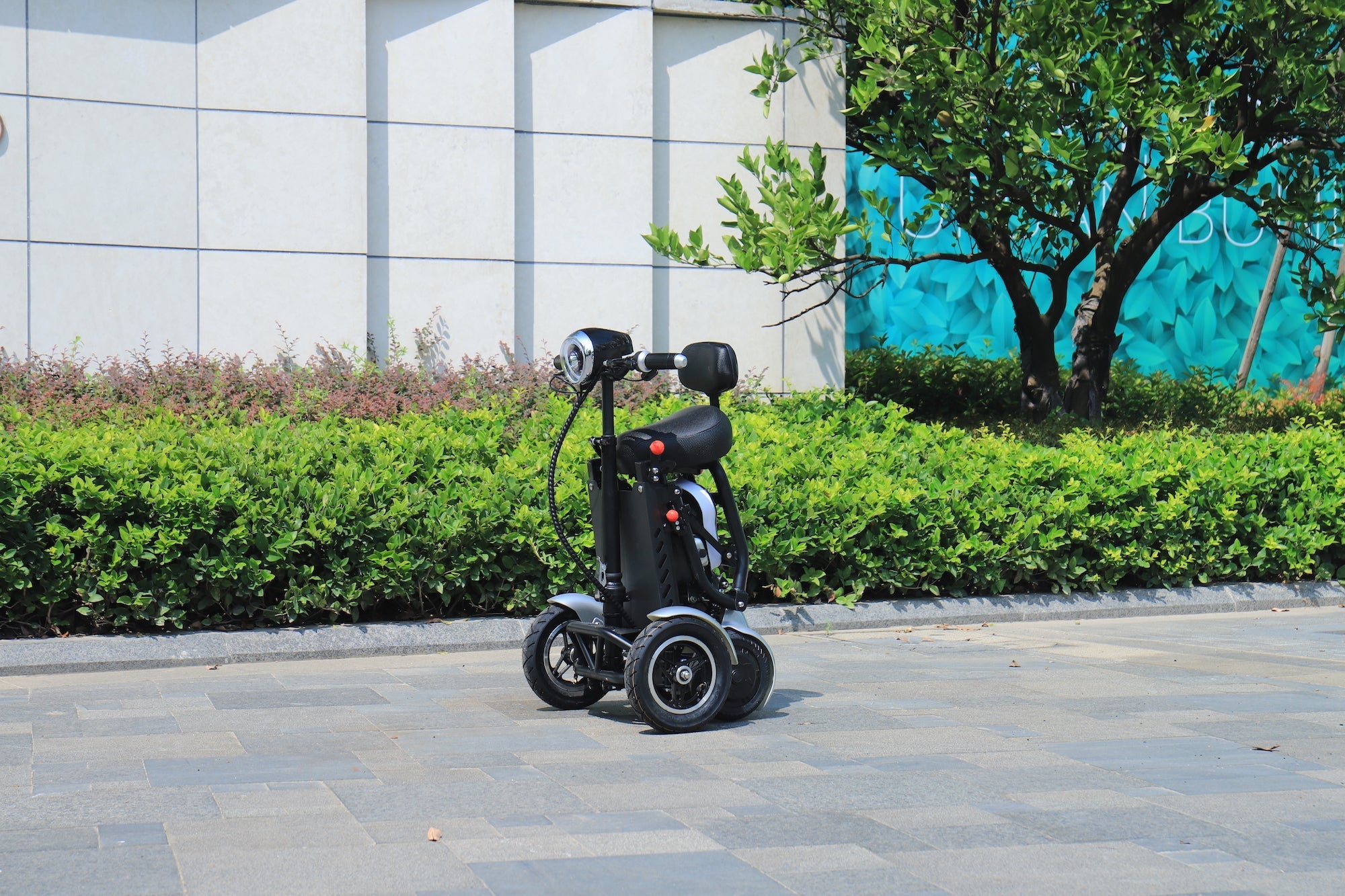 Electric Mobility Scooter Cruiser City Hopper 3 Wheel 4 Wheel Scooter Medical ( SILVER )