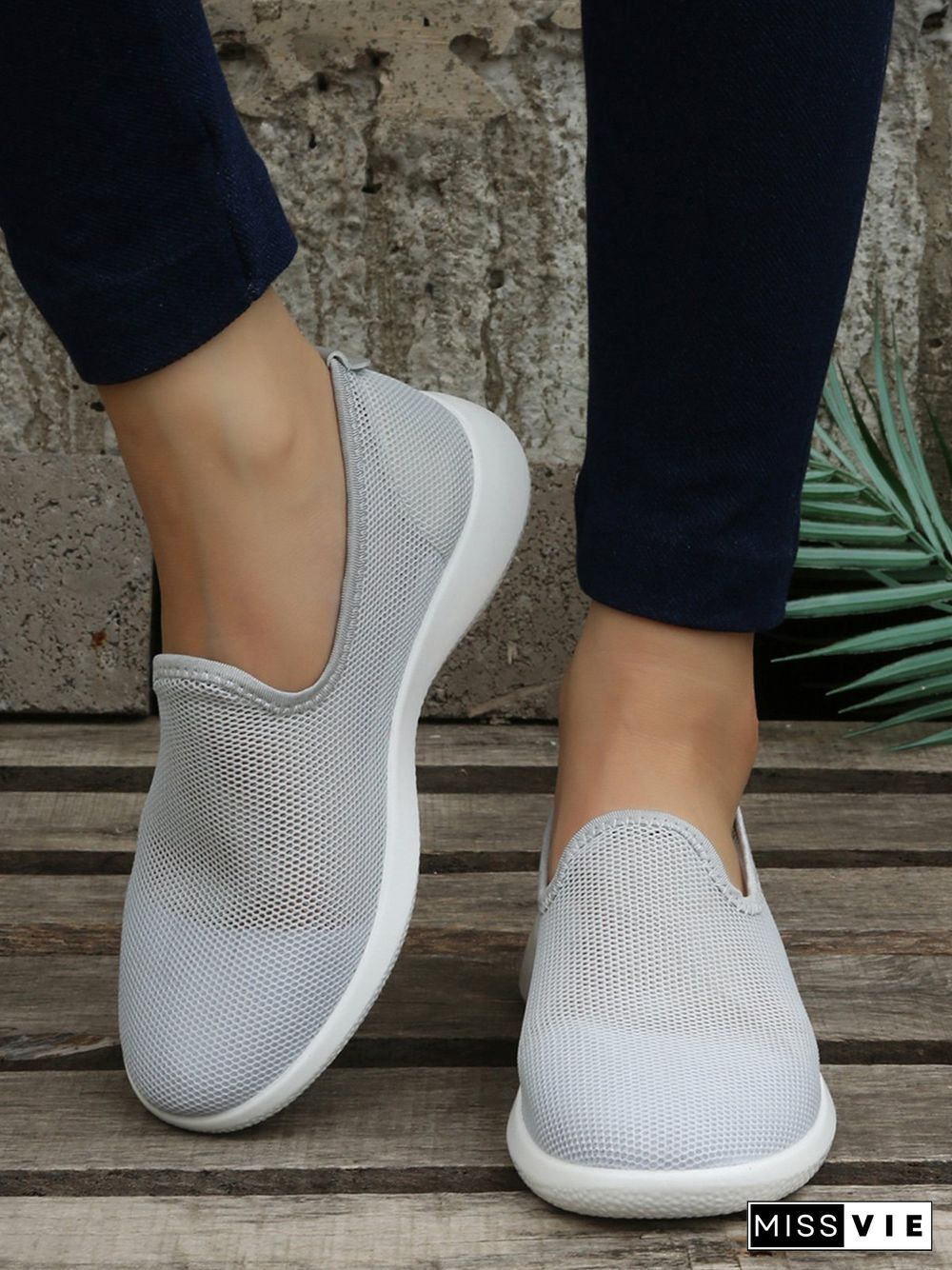 Women Plain Sports All Season Breathable Daily Slip On Flat Heel Mesh Fabric EVA Sneakers