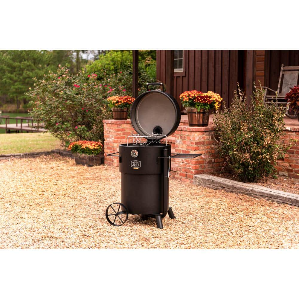 OKLAHOMA JOE'S Bronco Pro Charcoal Drum Smoker and Grill in Black with 366 sq. in. Cooking Space 19202099