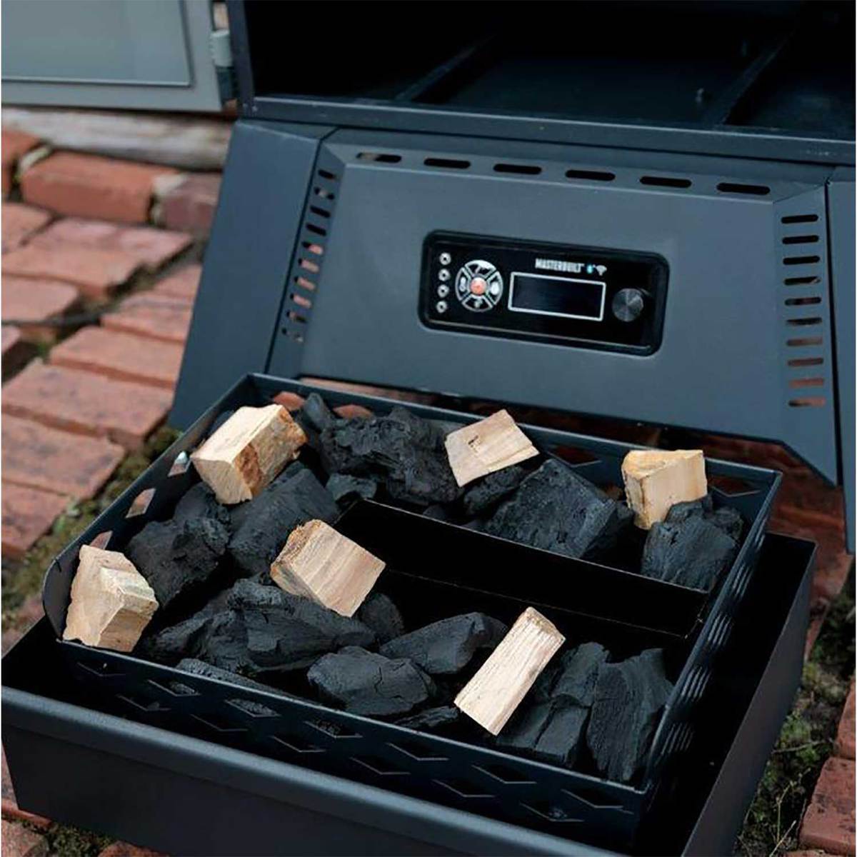 Masterbuilt 40in Digital Charcoal Smoker