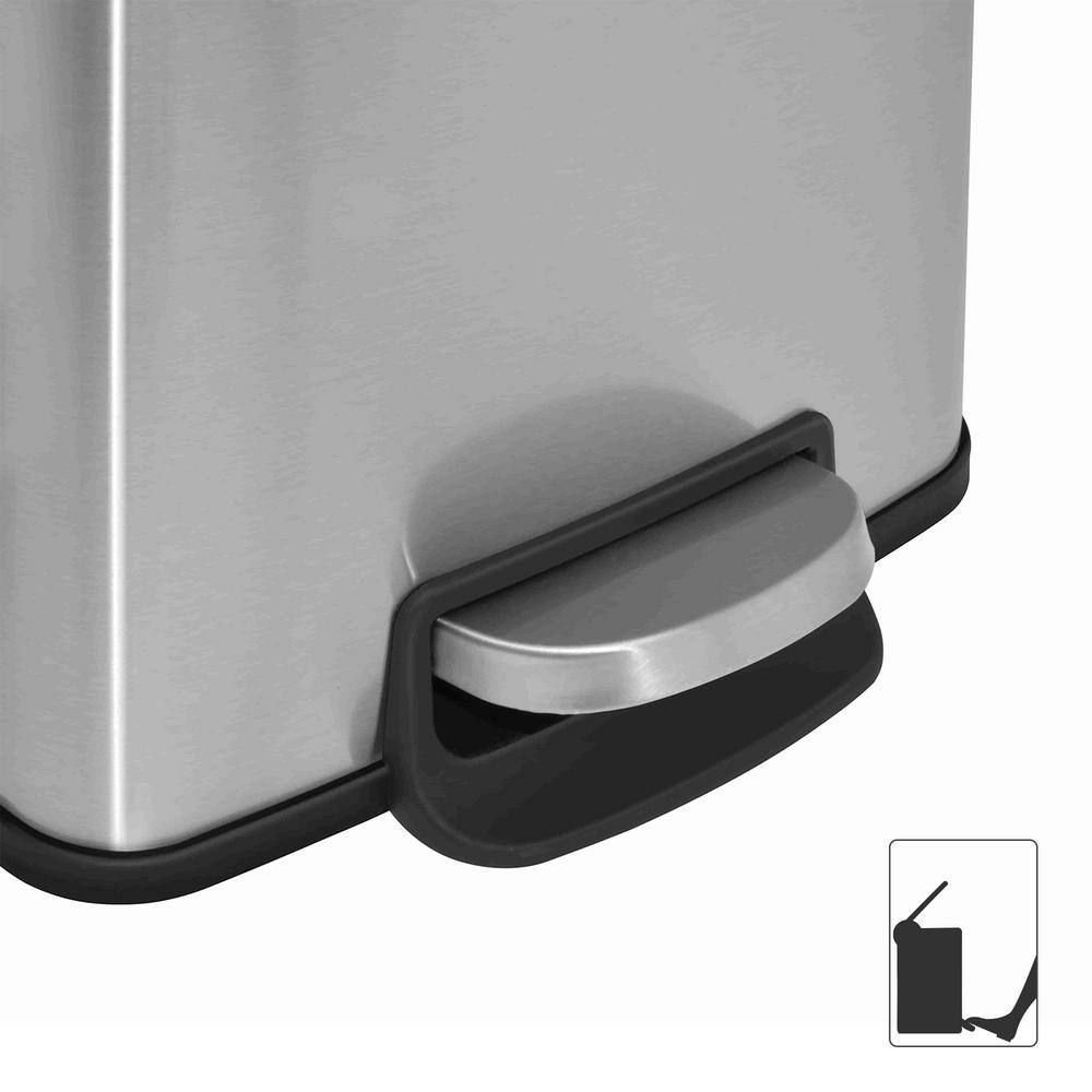 Innovaze 1.3 Gal.5-Liter Fingerprint Free Stainless Steel Rectangular Bathroom and Office Step-on Trash Can MGCS-AS1901