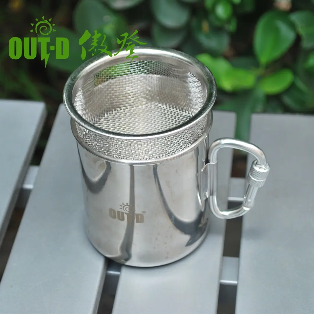 Wholesale Stainless Steel 304 drinking mugs Outdoor Camping climbing cup With foldable self lock carabiner handle