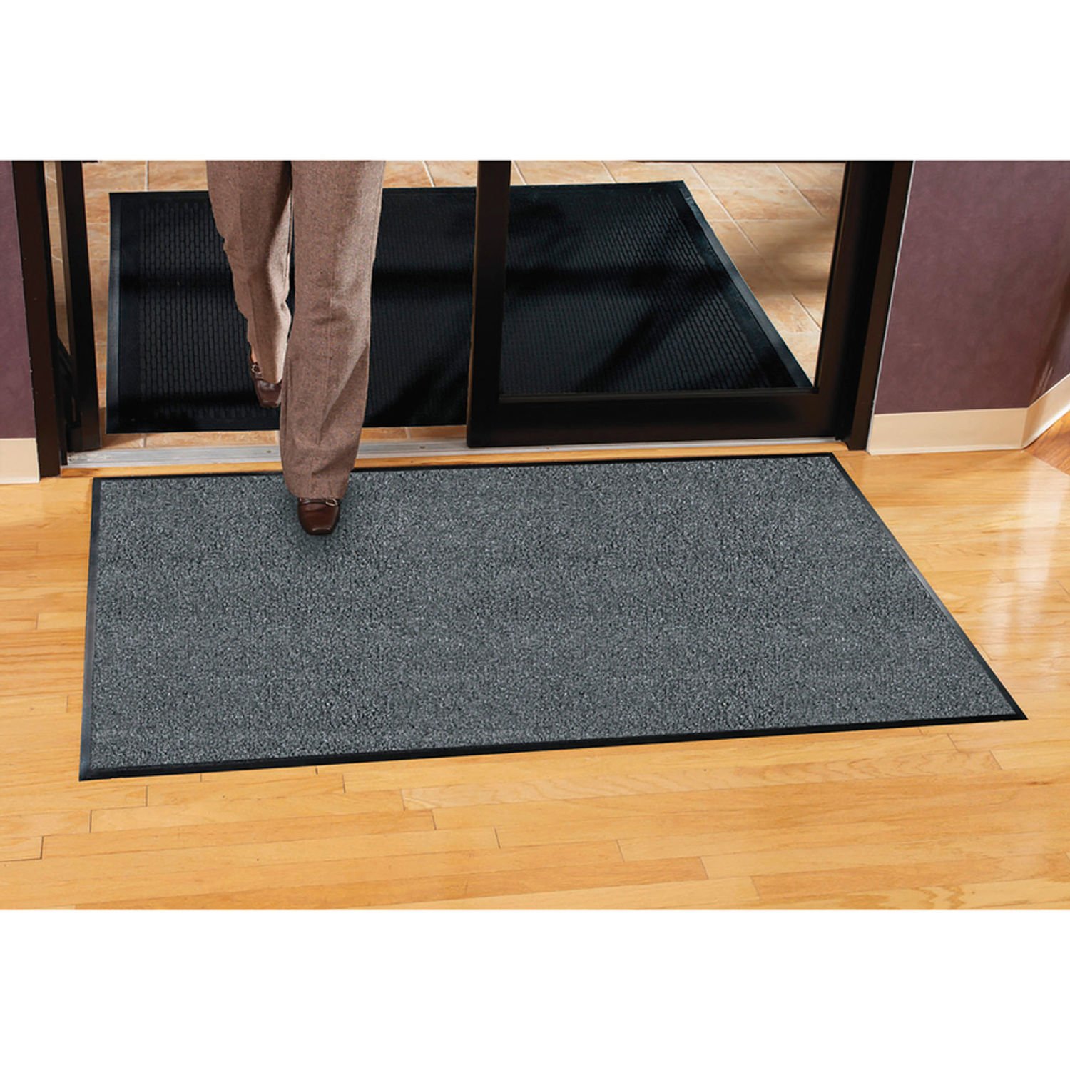 Platinum Series Indoor Wiper Mats by Genuine Joe GJO58464