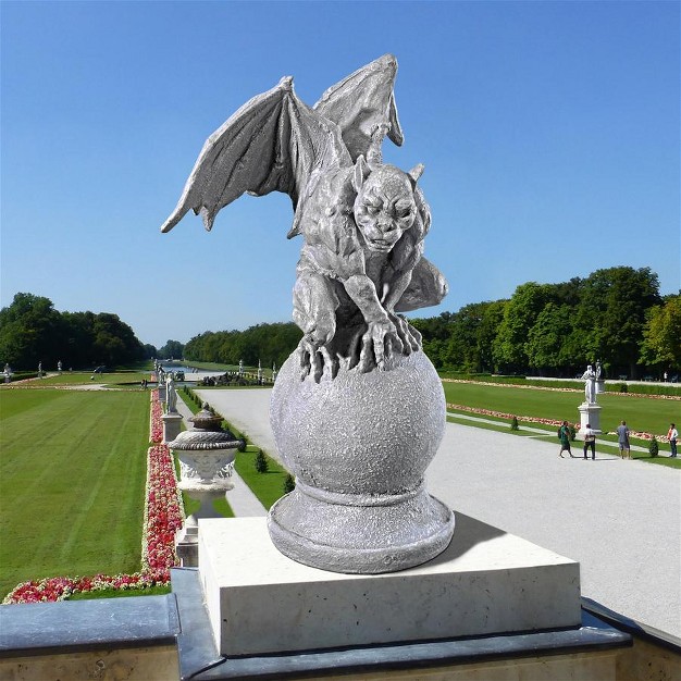 Design Toscano Malicay The Malicious Gargoyle Statue