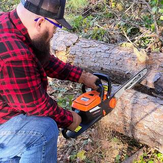 YARD FORCE 60-Volt Cordless 2.5 Ah Lithium-Ion Leaf Blower Chainsaw Battery and Charger Combo Kit (4-Tool) YF60vRX-HHC7