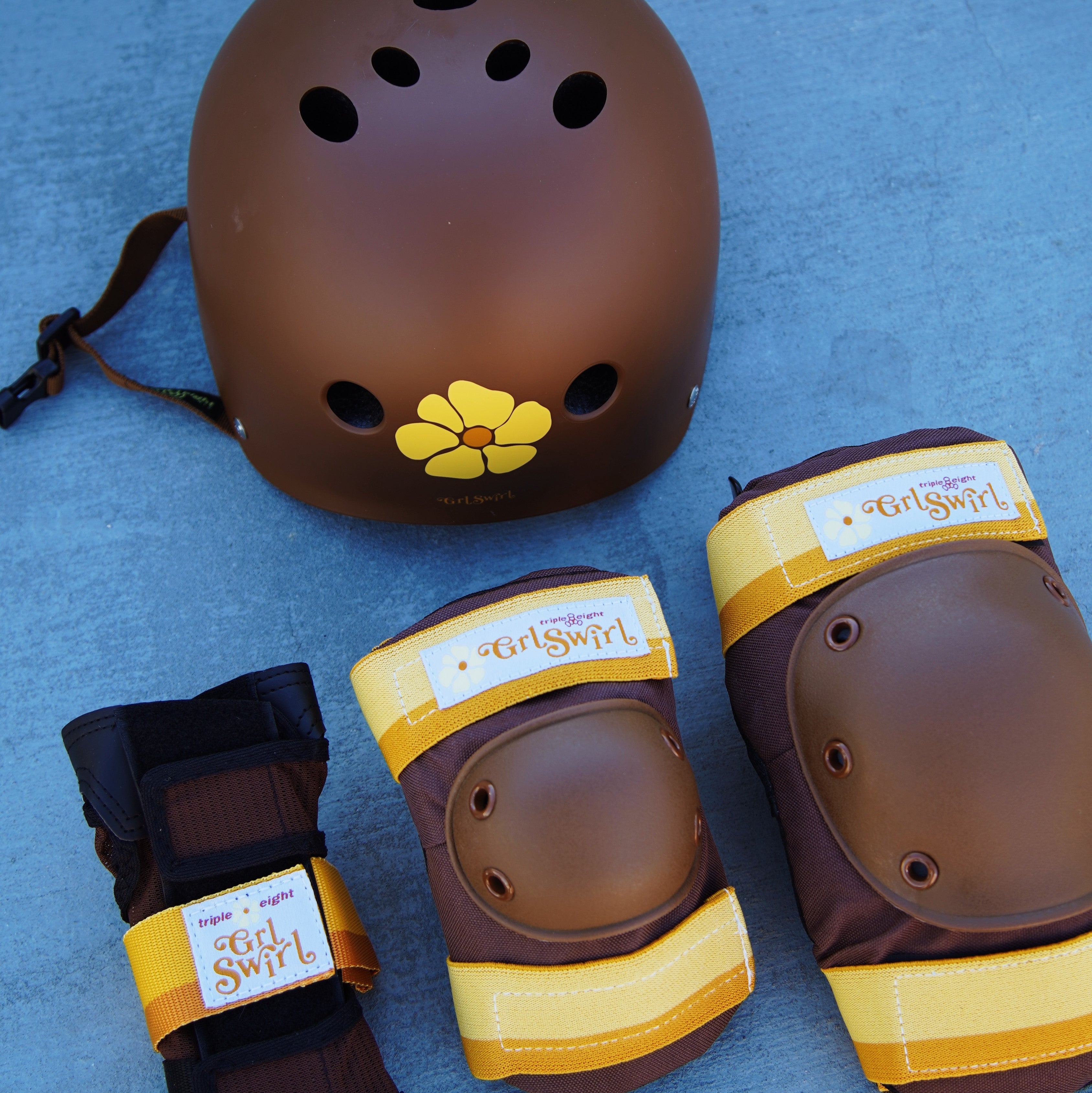 THE Certified Sweatsaver Helmet - GRLSWIRL