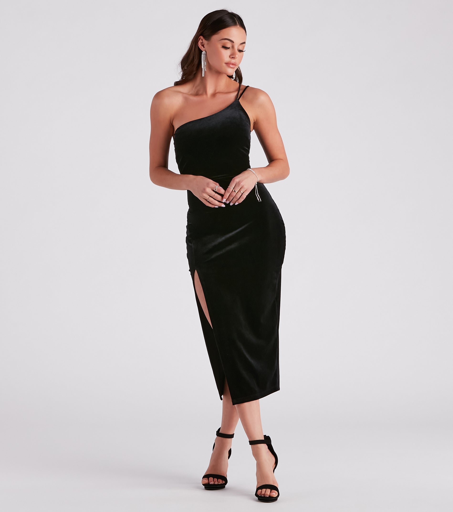 Christen Formal Velvet Midi Dress