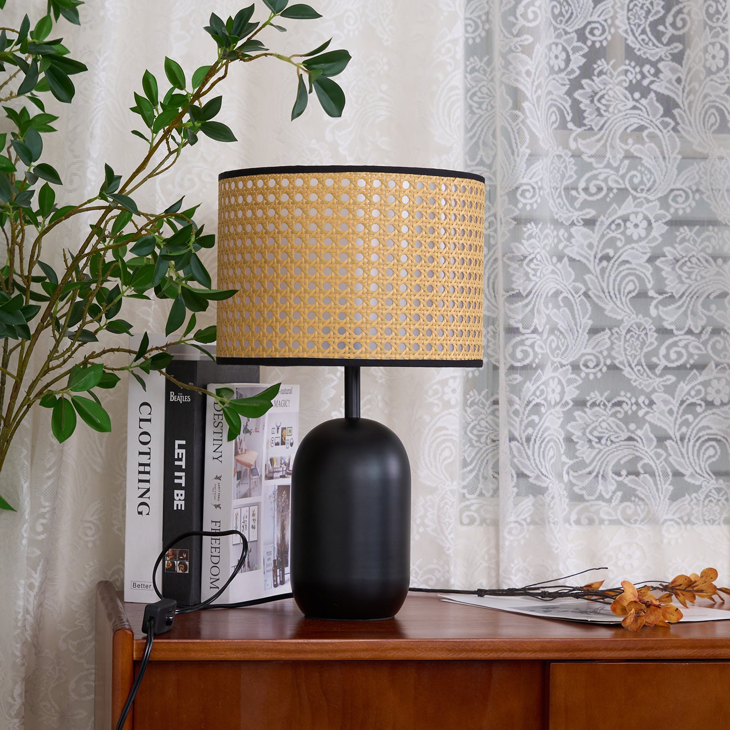 Nico Table Lamp