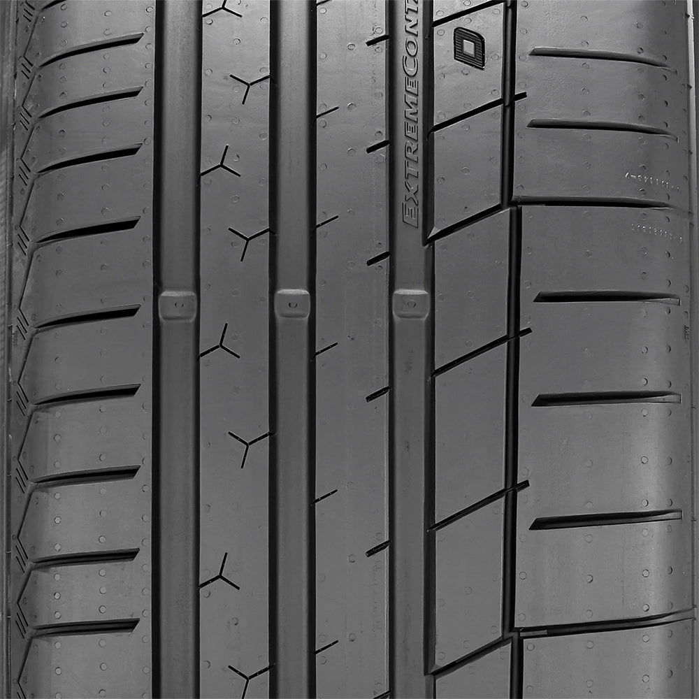 Continental ExtremeContact Sport 245/40R20 ZR 99Y XL High Performance Tire