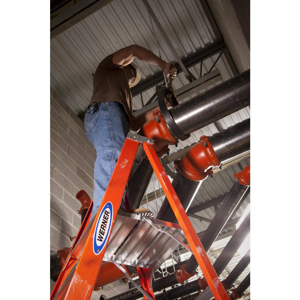 Werner 4 ft. Fiberglass Platform Ladder (10 ft. Reach Height) 300 lb. Load Capacity Type IA P6204