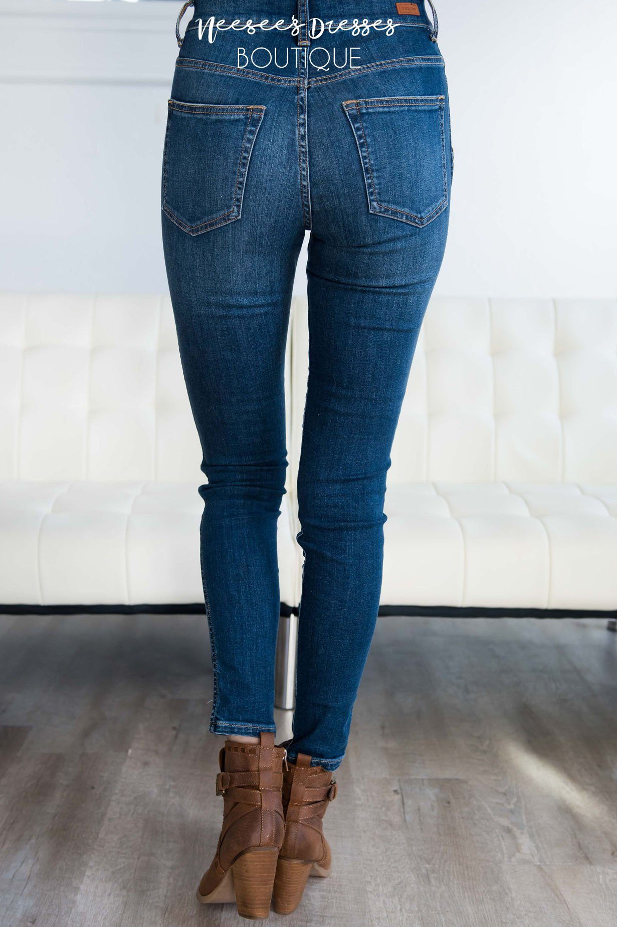 High Rise Medium Dark Wash Skinny Jean