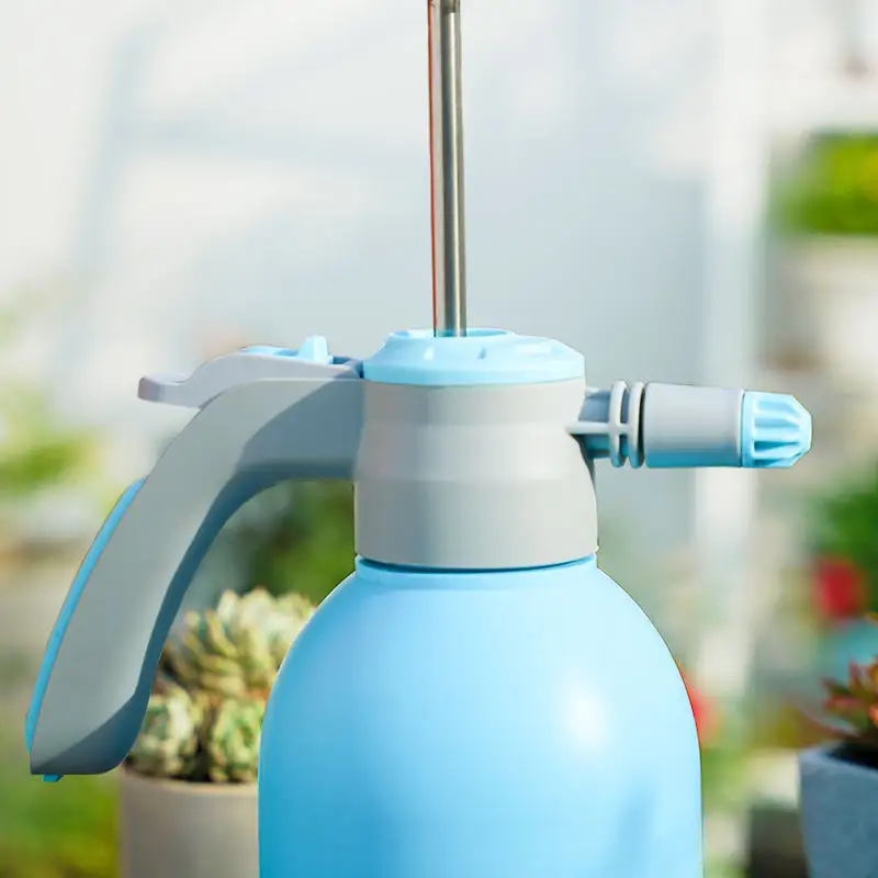 Custom Garden Sprayers Price Plastic 2 L Portable Watering Pot High Pressure Sprayer Pump Bottle Agricultural Trigger Sprayer