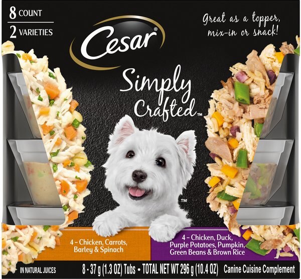 Cesar Simply Crafted Chicken， Duck， Purple Potatoes， Pumpkin， Green Beans and Brown Rice and Chicken， Carrots， Barley and Spinach Variety Pack Wet Dog Food Meal Topper， 1.3-oz tub， case of 16