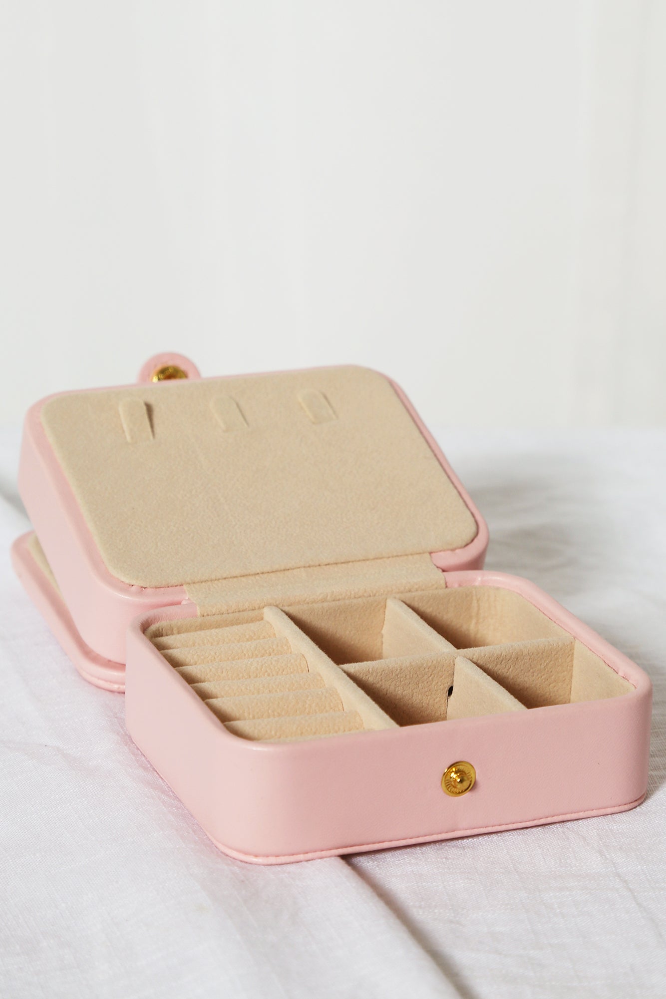 From Me To Me Jewellery Organiser Pink