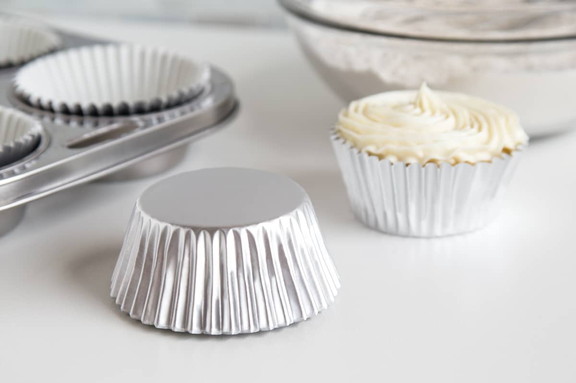 Fox Run 4956 Silver Foil Bake Cups  32 Count