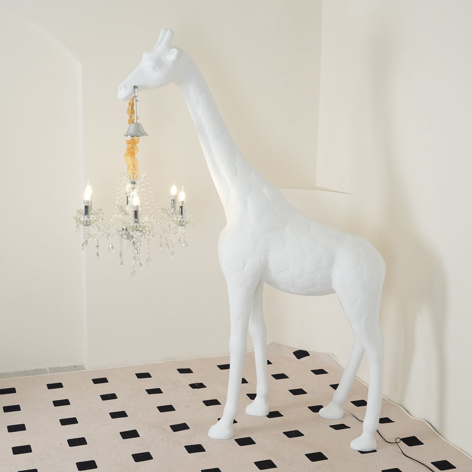 Giraffe Sculpture Floor Lamp