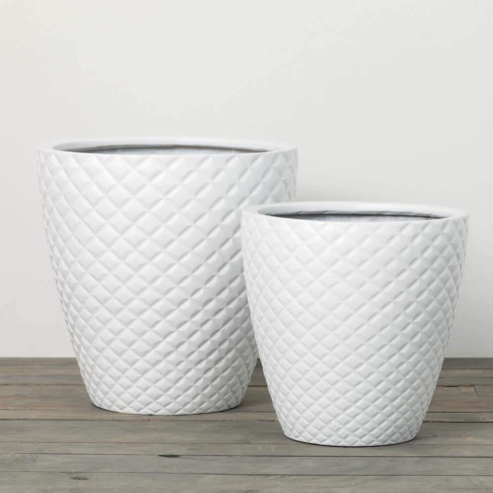 SULLIVANS 16 in. and 13 in. Fluted Diamond White Stone Planters - Set of 2 CM3083