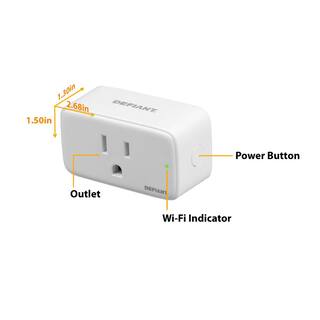 Defiant Smart Hubspace 15 Amp Indoor Plug with A19 60-Watt Color Changing Light Bulb (3-Pack) HPPA11AWBAA