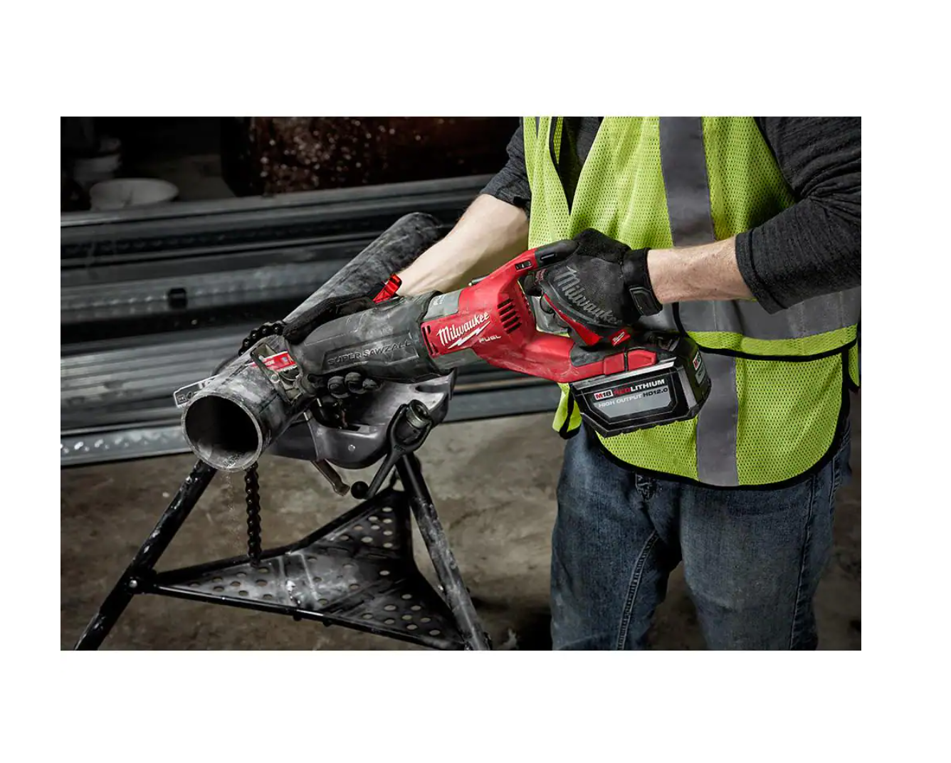 Milwaukee 2722-20-48-11-1850 M18 FUEL 18V Lithium-Ion Brushless Cordless SUPER SAWZALL Orbital Reciprocating Saw with M18 5.0 Ah Battery