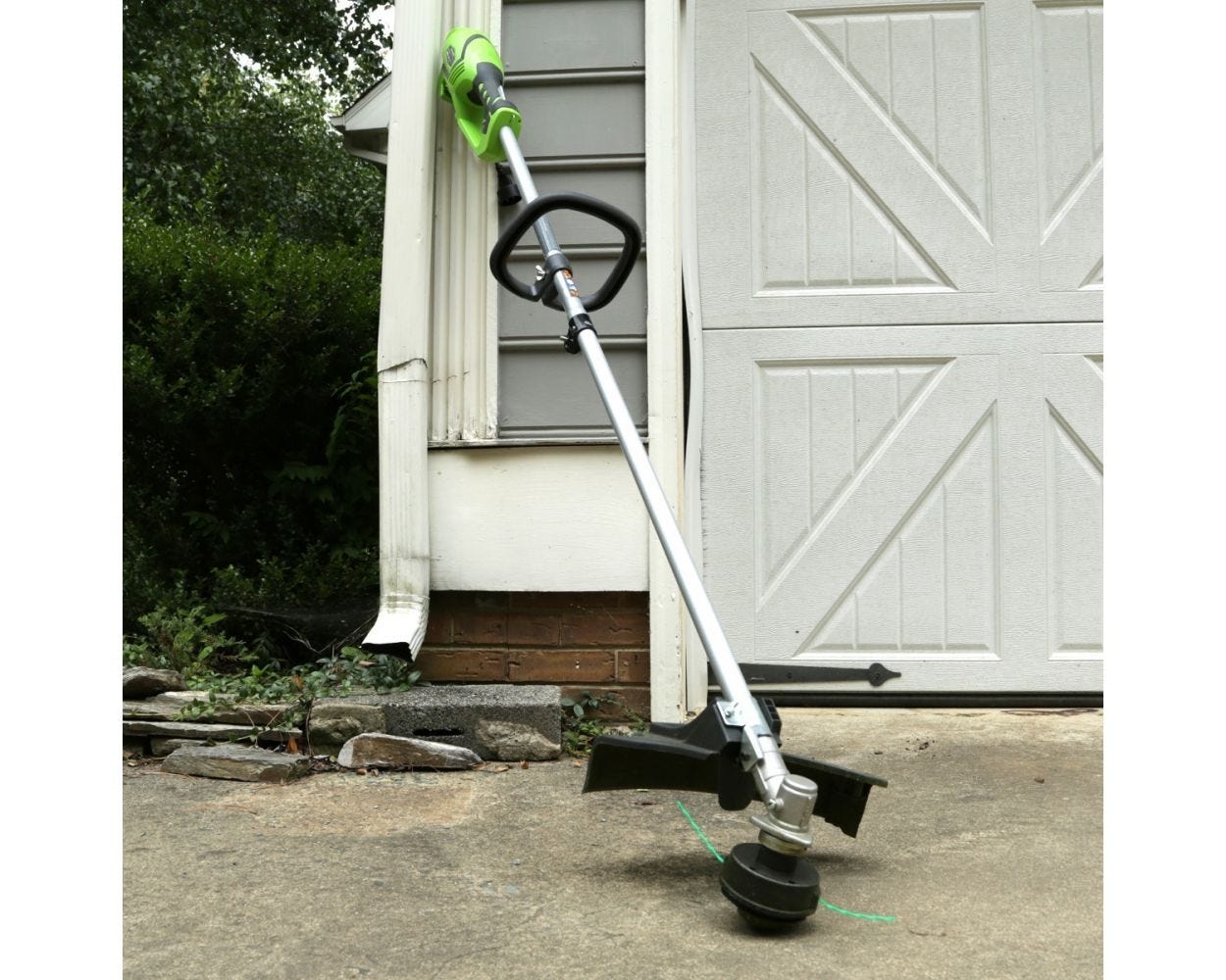 10 Amp 18-Inch Corded String Trimmer | Greenworks Tools