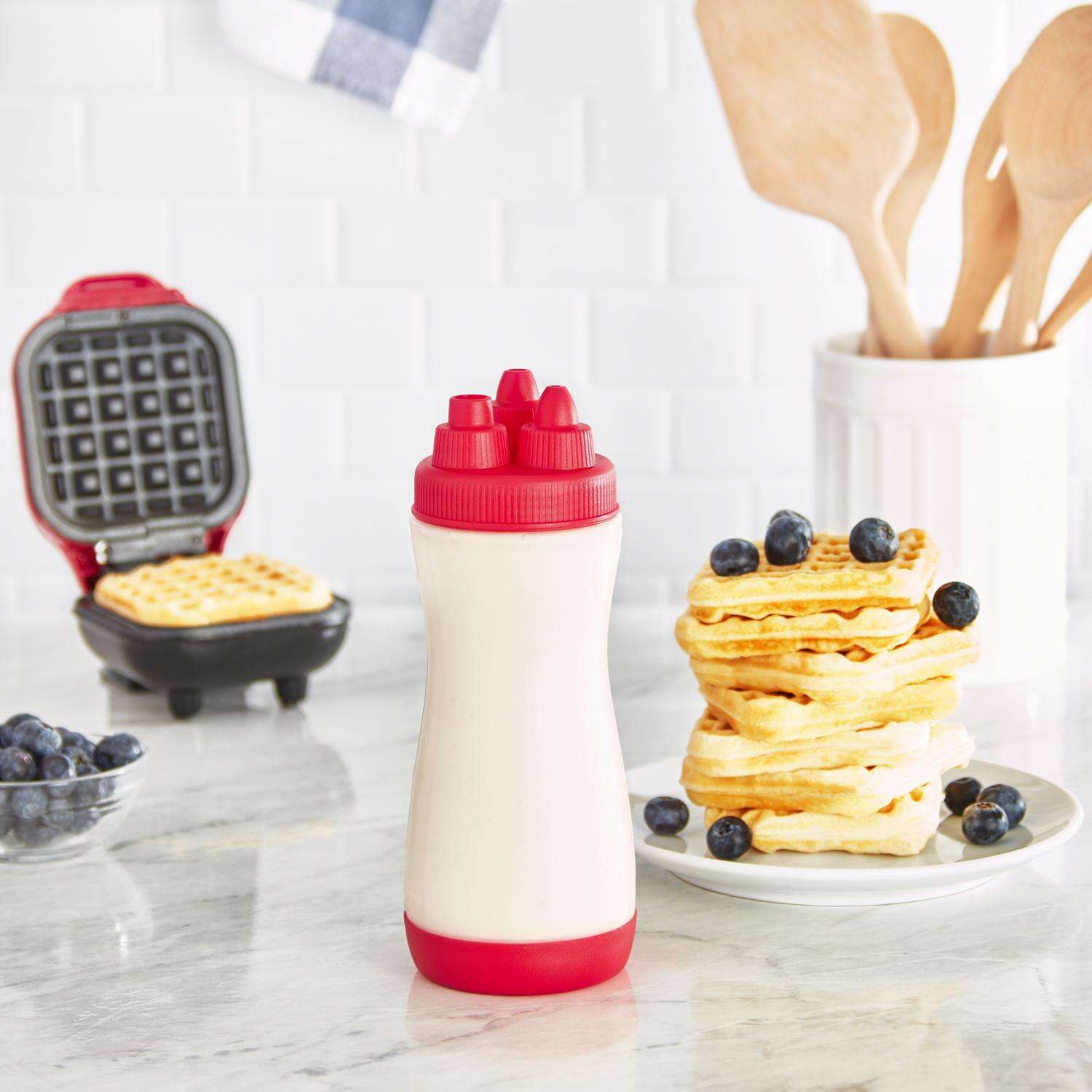 Rise by Dash Clear/Red ABS Plastic Batter Bottle 2 cups