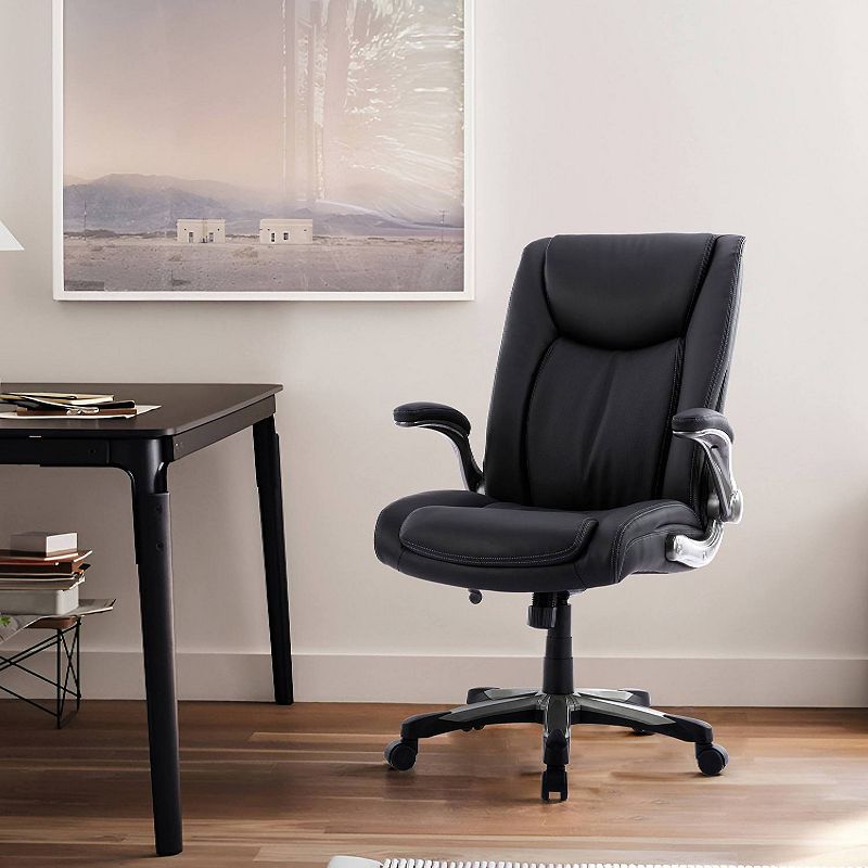 Big and Tall PU Leather Office Chair， High Back Computer Desk Chair 400 lbs with Padded Flip-Up Arms