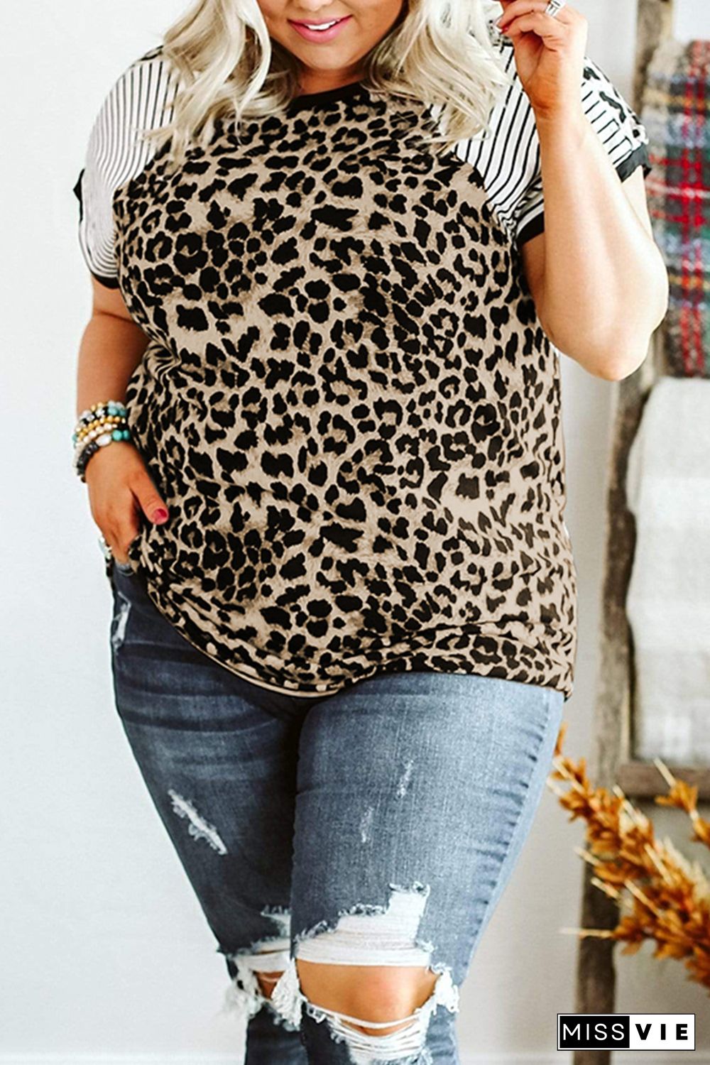 Raglan Sleeve Leopard Plus Size Tee