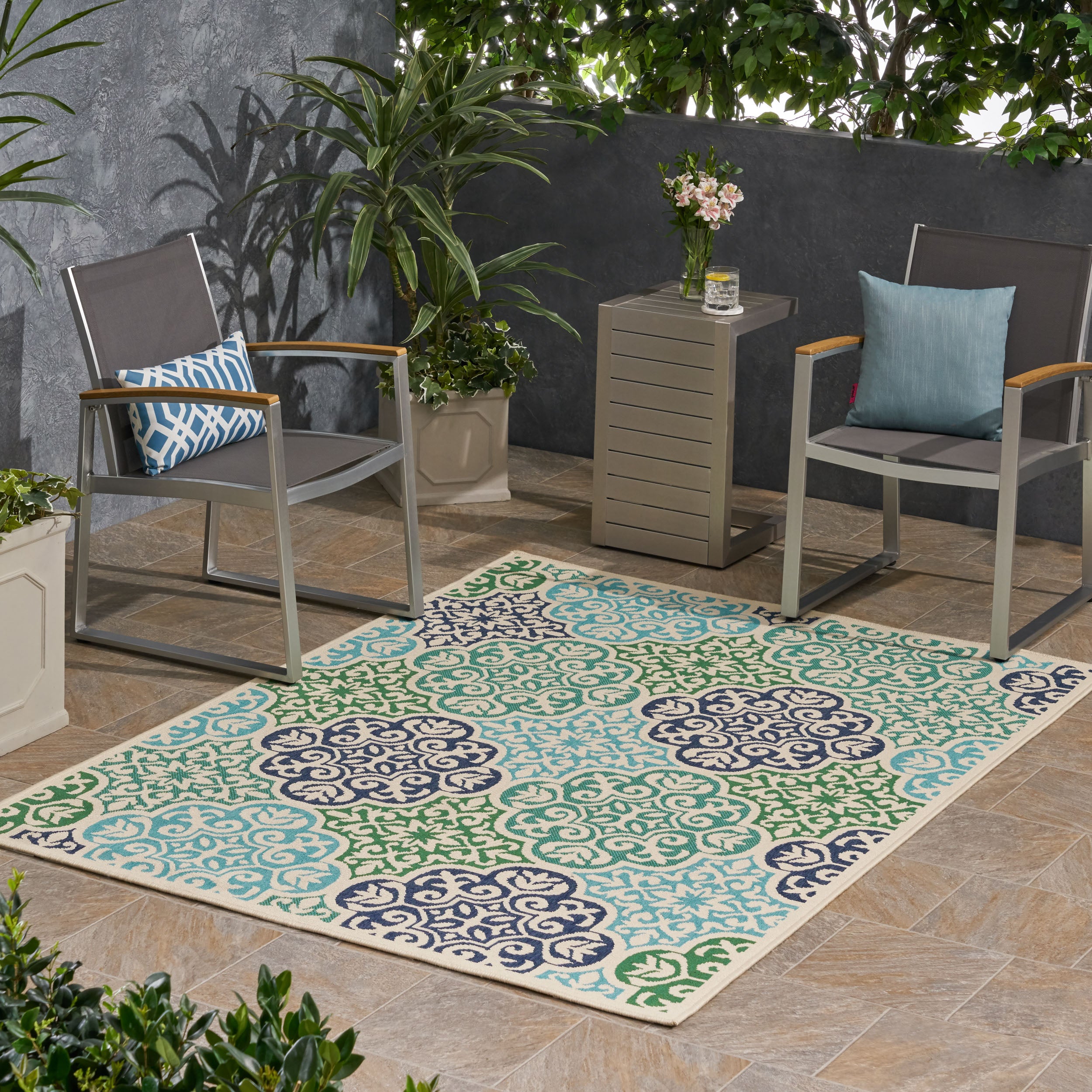 Ellie Outdoor Medallion Area Rug, Ivory and Multi