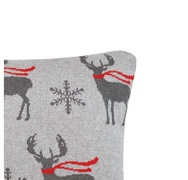 X 20 quot Deer Scarf Christmas Holiday Knitted Throw Pillow