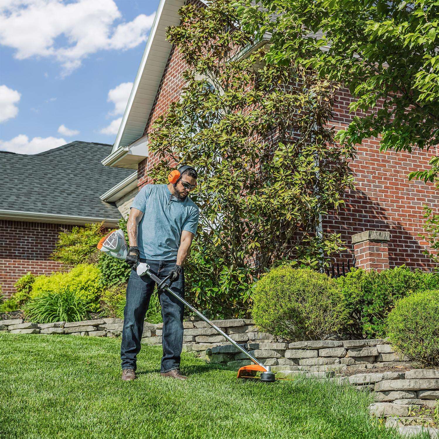 STIHL FS 56 RC-E 16.5 in. Gas Trimmer