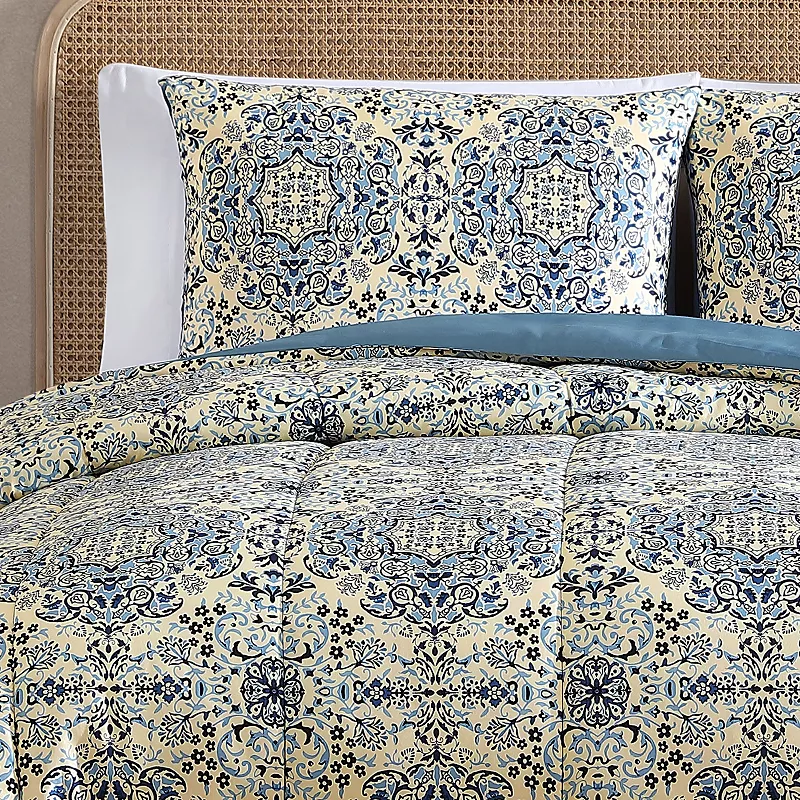 Salvidar Comforter Set with Shams