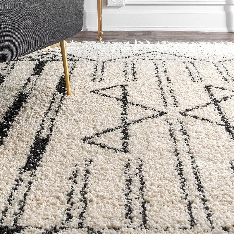 nuLOOM Janna Geometric Striped Tassel Rug