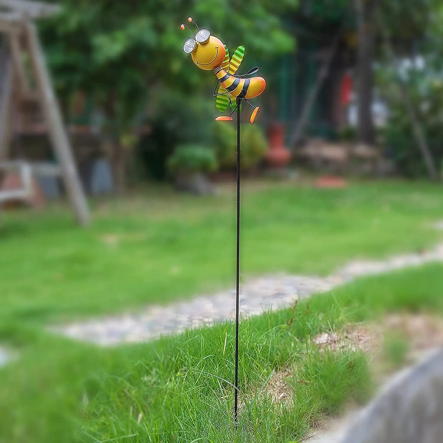 Outdoor Funny Solar Garden Waterproof Metal Bee Garden Stake For Yard Landscape Gifts Decorations