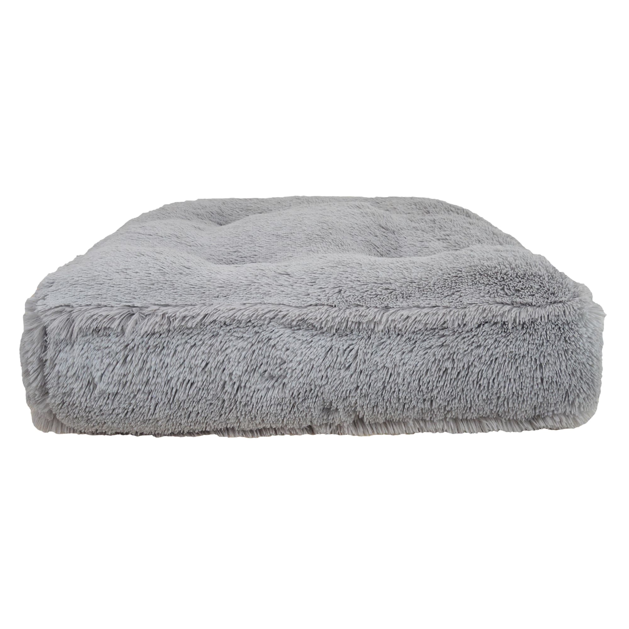 Bessie and Barnie Gray Luxury Extra Plush Faux Fur Rectangle Dog Bed， 28