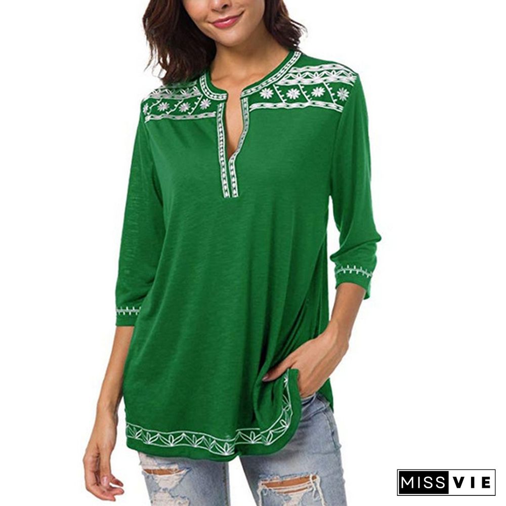 Women's V-neck Printed T-shirt Spring and Autumn Casual Nine-Sleeve Pullover Ladies Elegant Top