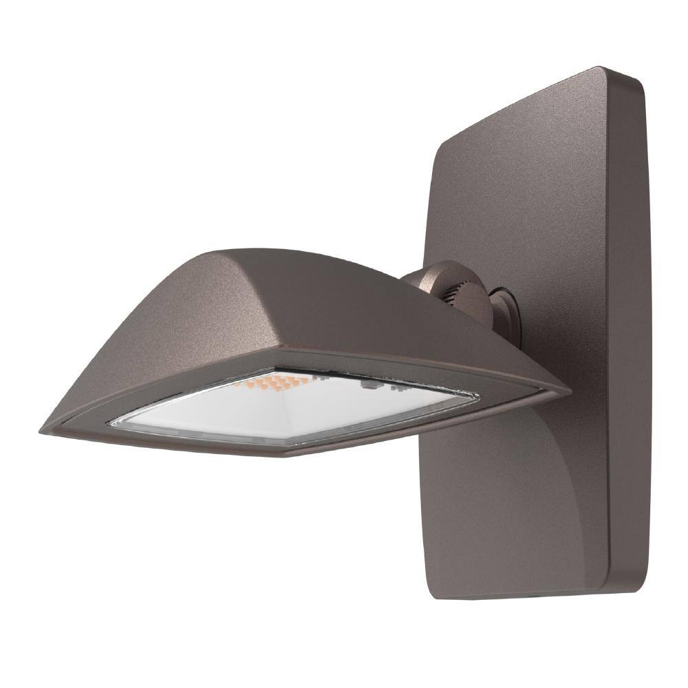 HALO ARFL series 45-Watt Bronze Outdoor Integrated LED Architectural Residential Floodlight Dusk to Dawn 5000 Max Lumens ARFL50DBZ