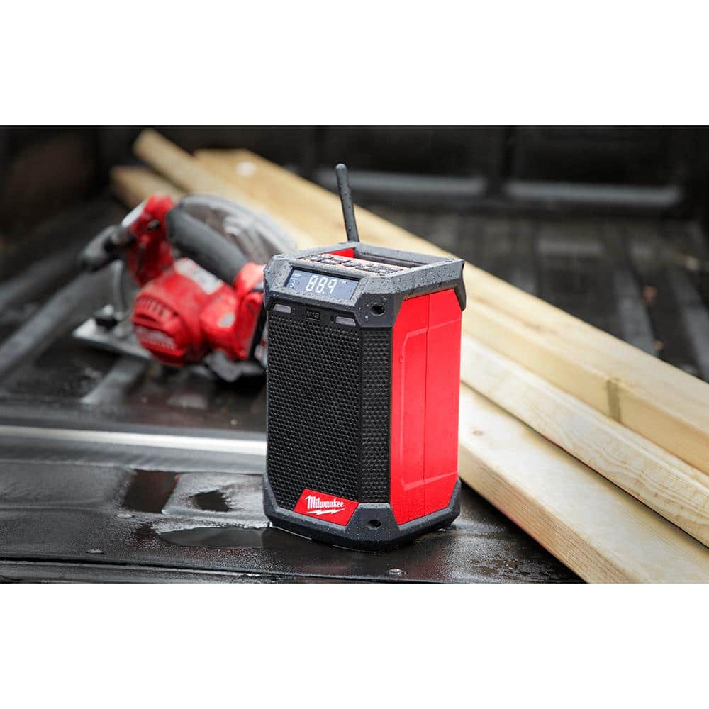 Milwaukee 2951-20 M12 12-Volt Lithium-Ion Cordless Bluetooth/AM/FM Jobsite Radio with Charger