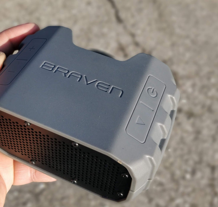 Braven BRV1s Ultrarugged Waterproof BT Speaker  Grey  Packing Box