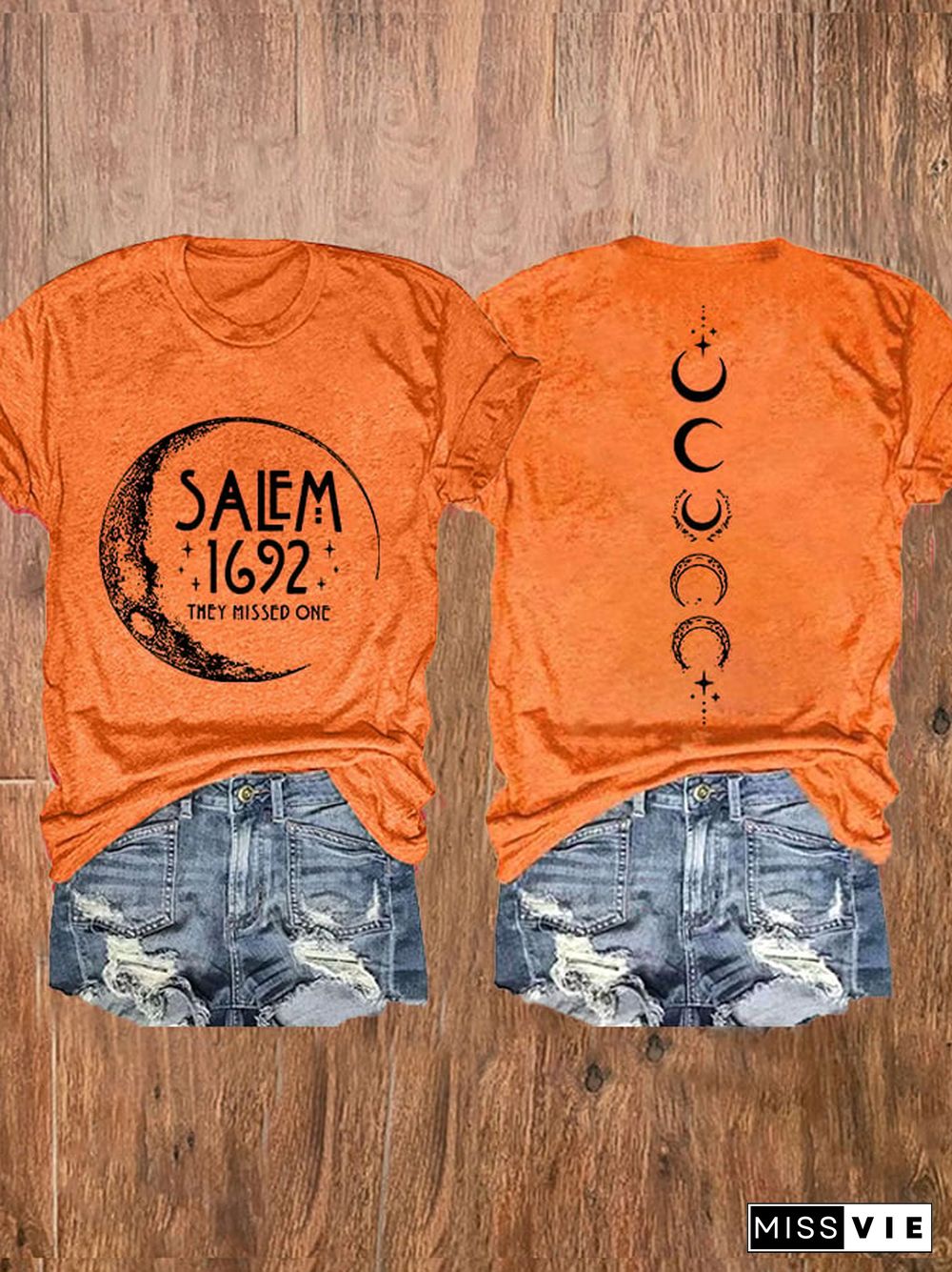 Women's Halloween Salem 1692 They Missed One Print Crew Neck T-shirt