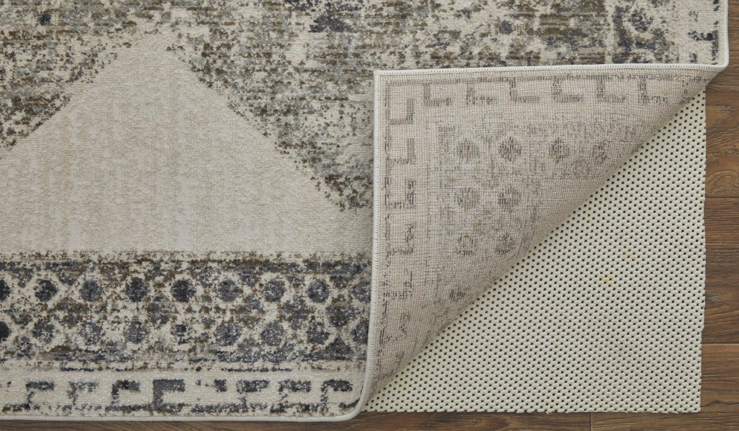 Kiba Distressed Ivory/Taupe/Gray Rug