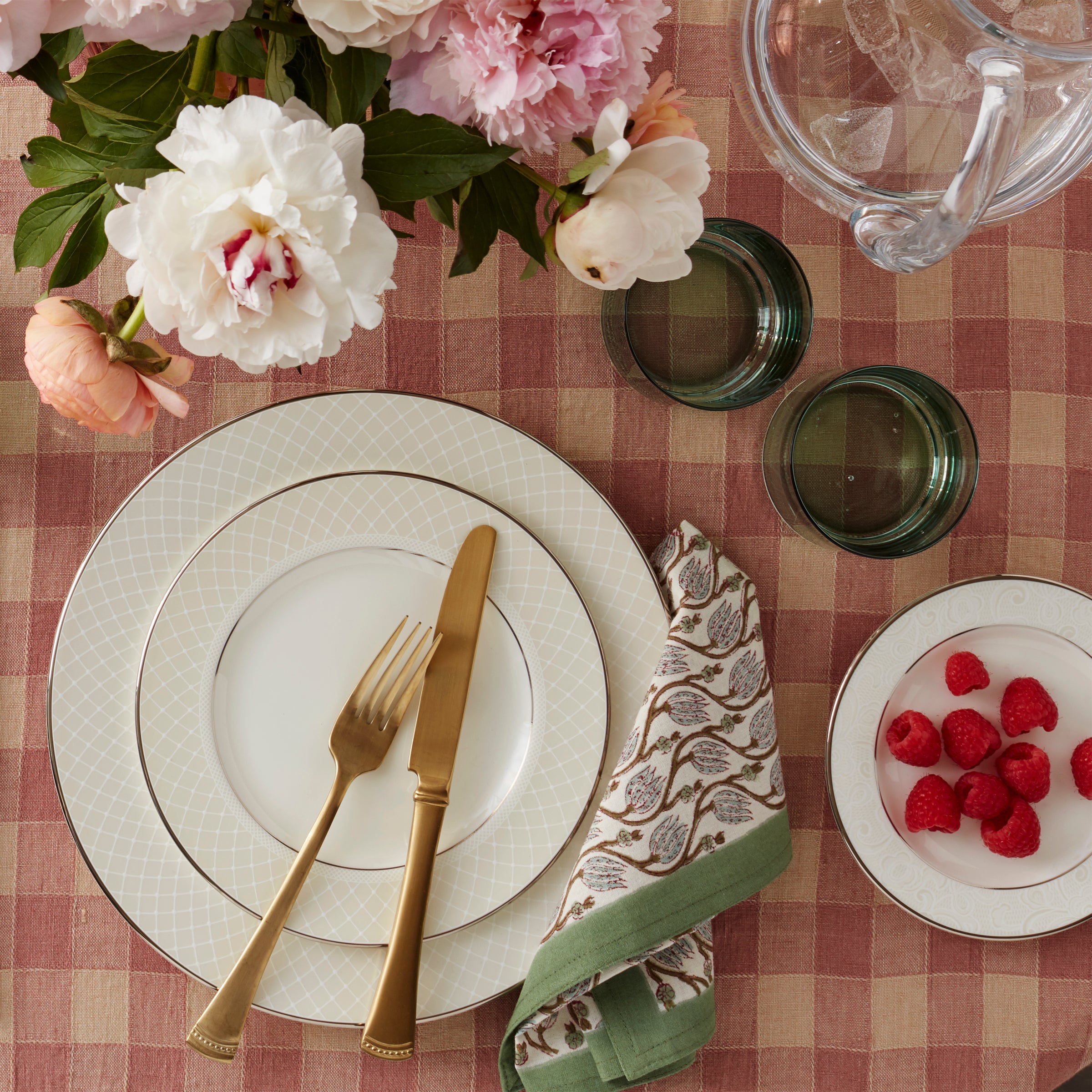 Venetian Lace™ Dinner Plate